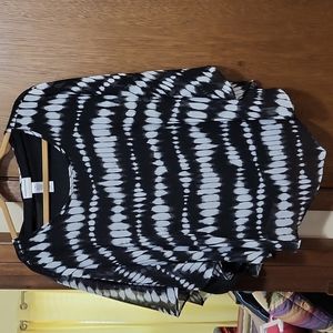 Gorgeous blouse, overlay with black under shell